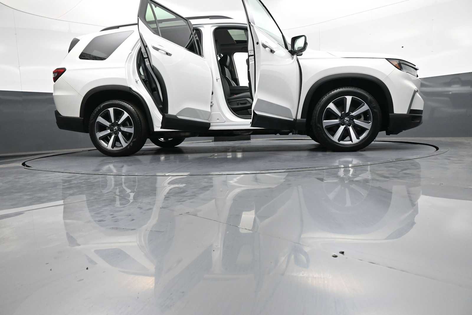 Certified 2023 Honda Pilot Elite image 51