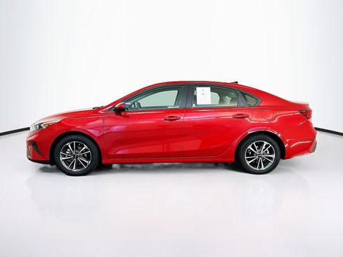 Used 2024 Kia Forte LXS image 4
