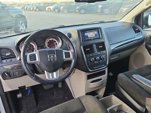 Used 2016 Dodge Grand Caravan SE w/ Quick Order Package 29E SE image 7