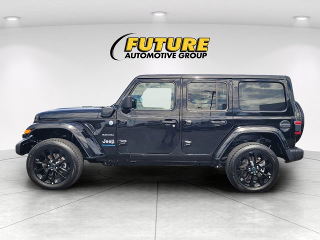 Used 2024 Jeep Wrangler Unlimited Sahara AWD/4WD image 6