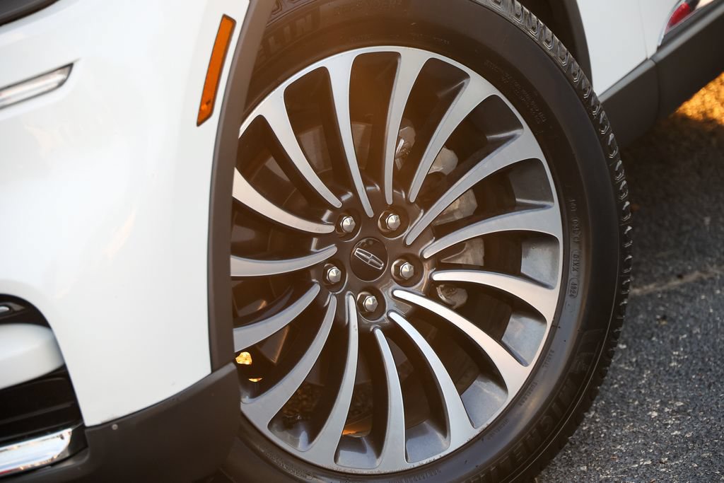 Certified 2022 Lincoln Aviator AWD w/ Premium Package image 23