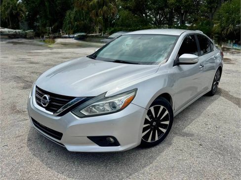 Used 2018 Nissan Altima 2.5 SL FWD image 2