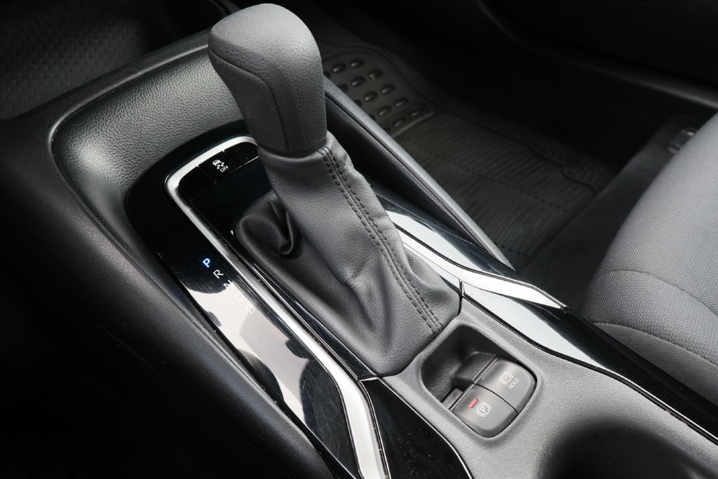 Used 2020 Toyota Corolla LE FWD image 18