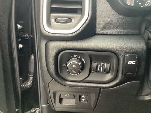 Used 2022 RAM 1500 Laramie w/ Sport Appearance Package image 13