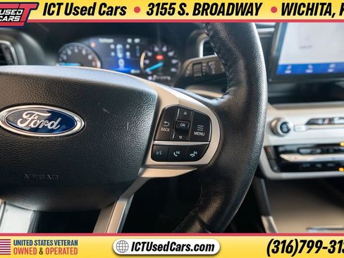 Used 2022 Ford Explorer XLT w/ Equipment Group 202A AWD/4WD image 19