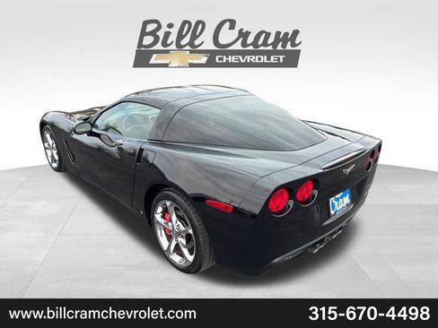 Used 2007 Chevrolet Corvette Coupe w/ Preferred Equipment Group RWD image 28