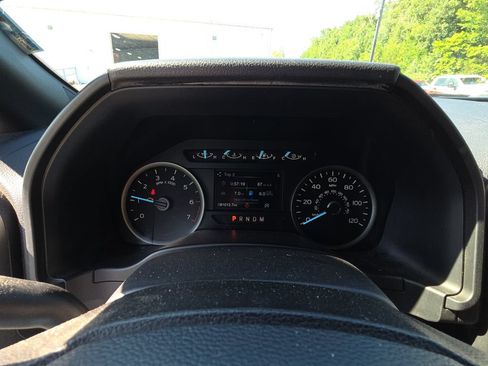 Used 2019 Ford F150 XLT w/ Equipment Group 302A Luxury AWD/4WD image 9