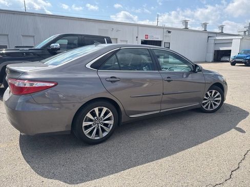 Used 2016 Toyota Camry XLE w/ Advanced Technology Package image 3