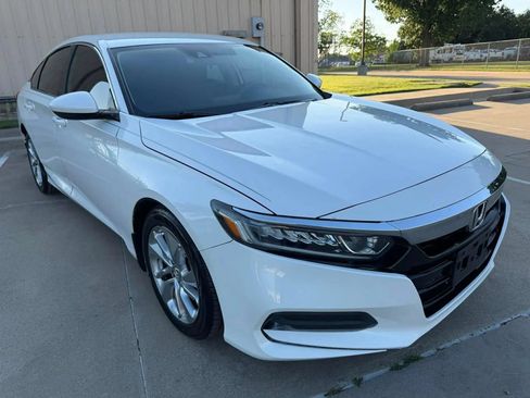 Used 2018 Honda Accord LX image 3