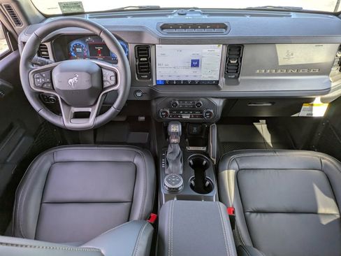 New 2025 Ford Bronco Badlands image 15