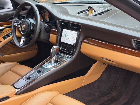 Used 2017 Porsche 911 Turbo image 32