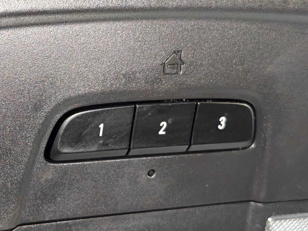 Used 2022 Chevrolet Traverse LT AWD/4WD image 10