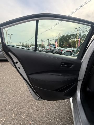 Used 2023 Toyota Corolla LE FWD image 16