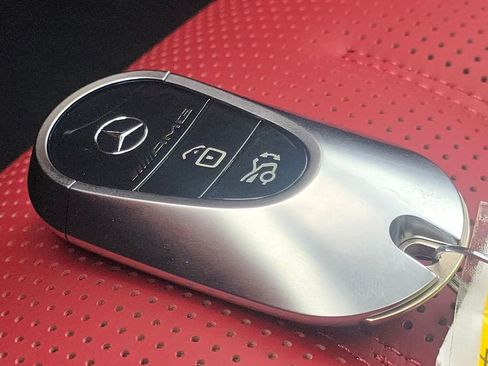 New 2026 Mercedes-Benz S 63 AMG S image 39