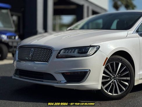 Used 2020 Lincoln MKZ w/ Convenience Package FWD image 2
