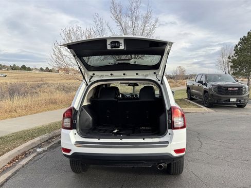 Used 2016 Jeep Compass High Altitude image 8