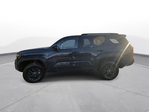 Used 2026 Toyota 4Runner SR5 AWD/4WD image 9
