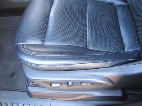 Used 2023 Chevrolet Suburban LS image 14