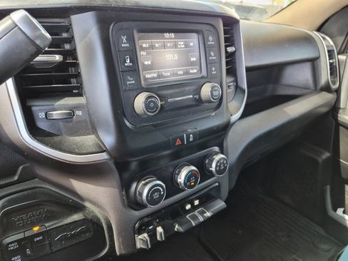 Used 2019 RAM 2500 Big Horn AWD/4WD image 11