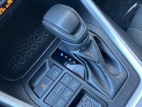 Used 2024 Toyota RAV4 LE image 19