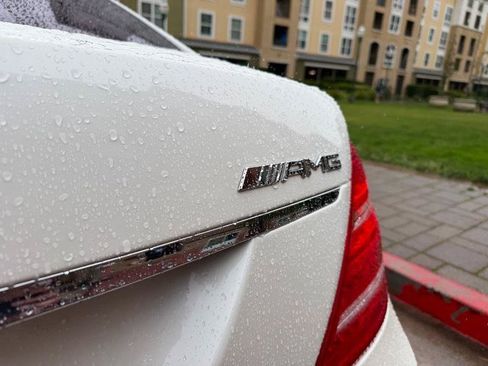 Used 2012 Mercedes-Benz S 63 AMG image 26