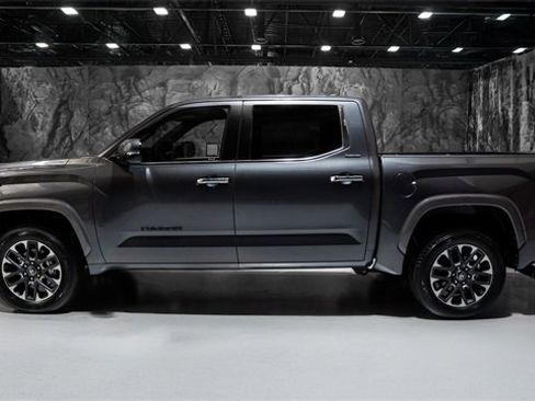 Used 2025 Toyota Tundra Limited image 26