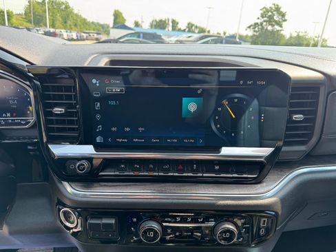 Certified 2023 Chevrolet Silverado 1500 LTZ w/ LTZ Convenience Package II AWD/4WD image 23