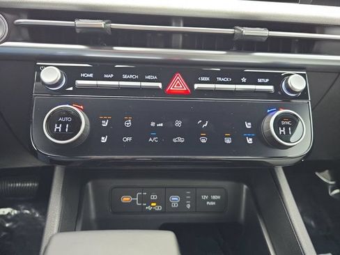 New 2026 Hyundai Santa Cruz Limited AWD/4WD image 18