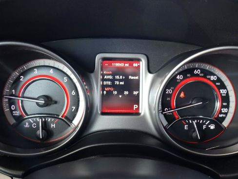 Used 2018 Dodge Journey Crossroad AWD/4WD image 19