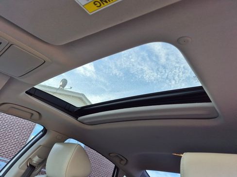 Used 2022 Honda Accord Touring image 18