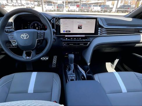 New 2026 Toyota Camry SE image 5