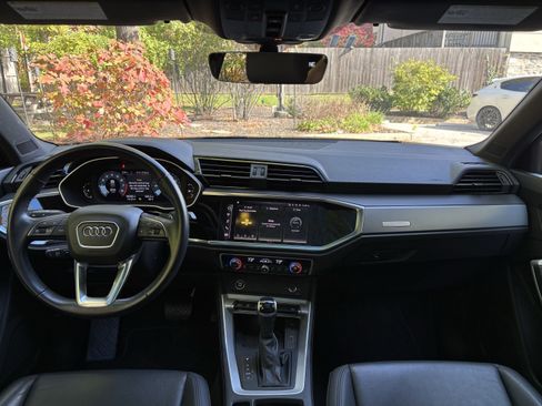 Used 2024 Audi Q3 2.0T Premium image 15