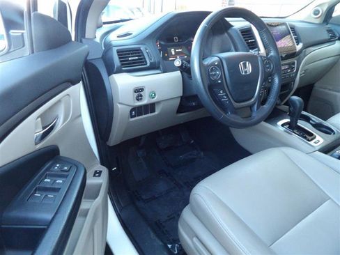 Used 2017 Honda Pilot EX-L image 10