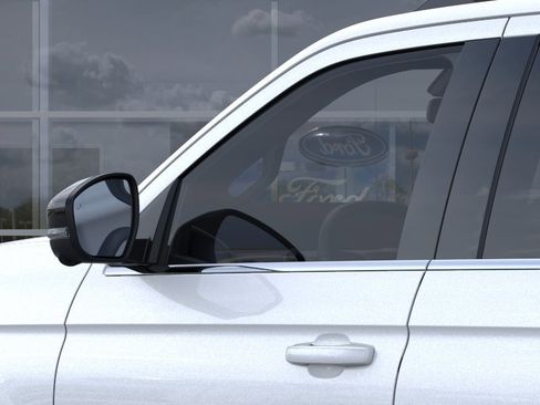 New 2025 Ford Expedition Active RWD image 20