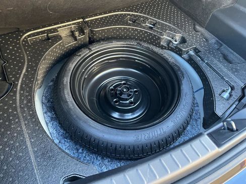 Used 2023 MAZDA MAZDA3 s image 38