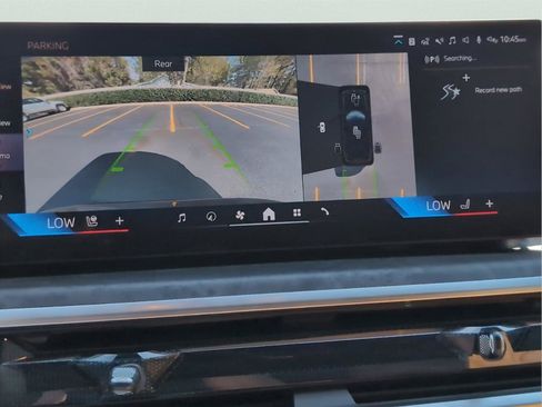 Used 2025 BMW X7 xDrive40i w/ Executive Package image 21