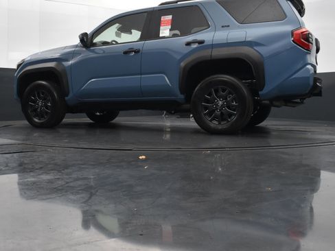 Used 2025 Toyota 4Runner SR5 RWD image 29