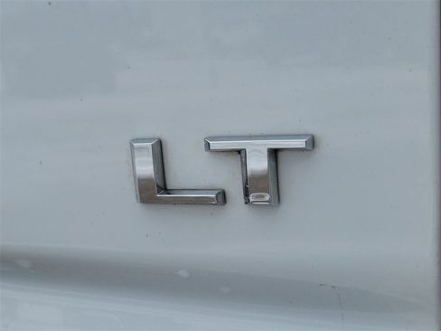 Used 2019 Chevrolet Silverado 1500 LT w/ Remote Start Package image 7