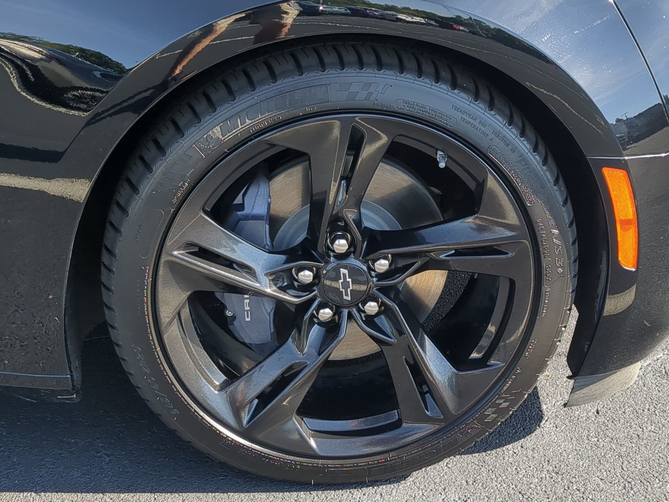 Used 2023 Chevrolet Camaro LT RWD image 12