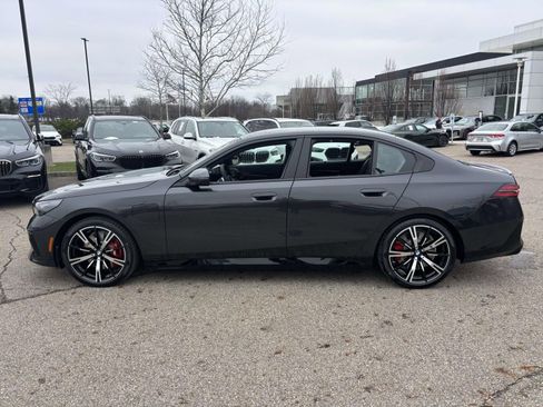 New 2026 BMW 550e xDrive image 8