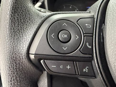 Used 2025 Toyota Corolla LE image 10