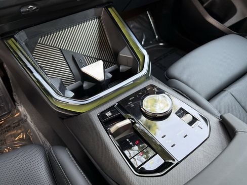 Used 2025 BMW X3 xDrive30i w/ Convenience Package image 27