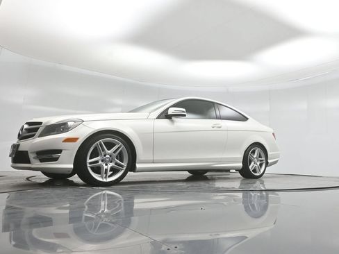 Used 2013 Mercedes-Benz C 250 Coupe image 38