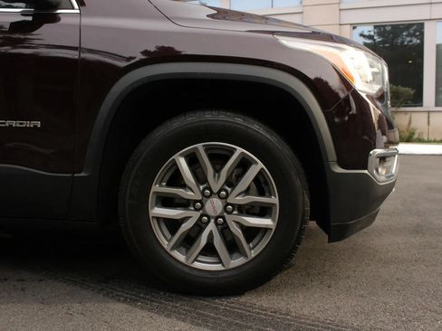 Used 2017 GMC Acadia SLE w/ Driver Alert Package I AWD/4WD image 4