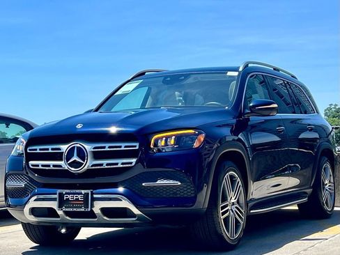 Certified 2022 Mercedes-Benz GLS 450 4MATIC image 4