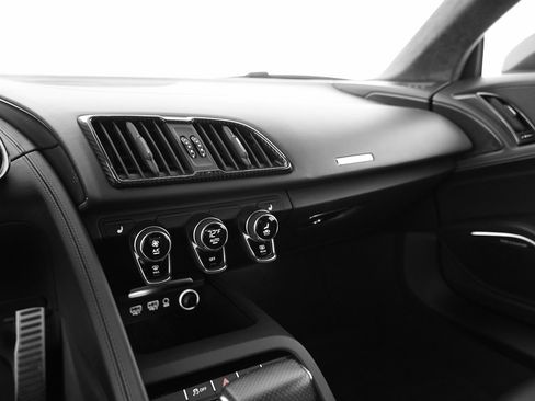 Used 2018 Audi R8 V10 plus AWD/4WD image 25