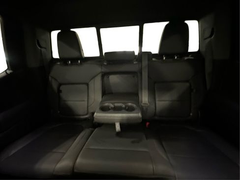 Used 2022 Chevrolet Silverado 1500 LTZ w/ LTZ Premium Package AWD/4WD image 15