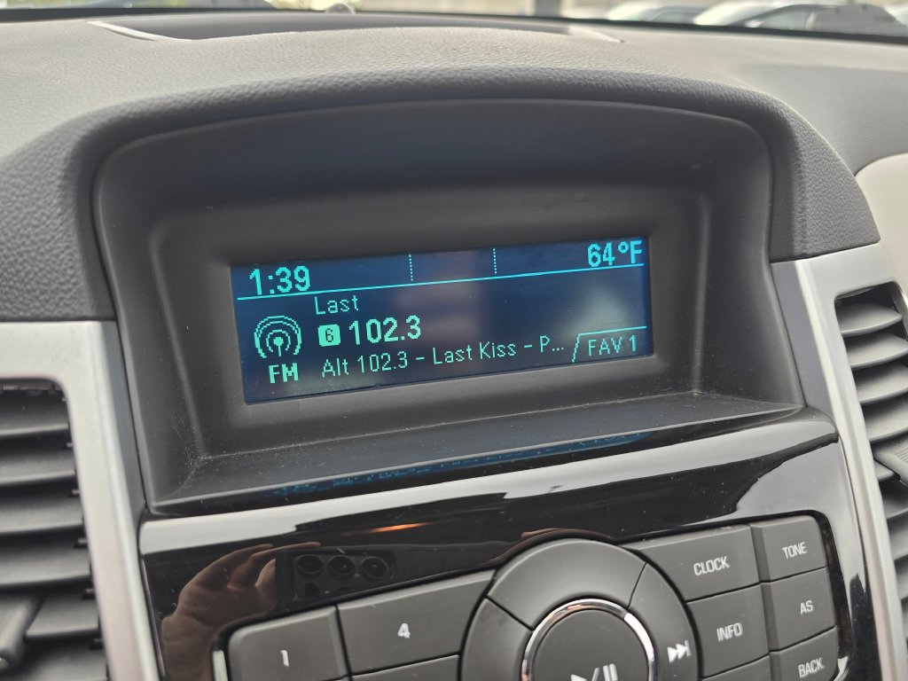 Used 2014 Chevrolet Cruze LS FWD image 26