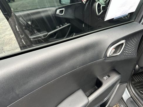 Used 2021 Kia Soul S image 22