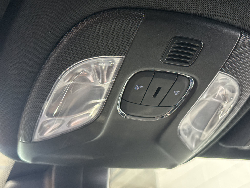Used 2024 Jeep Compass Latitude AWD/4WD image 32